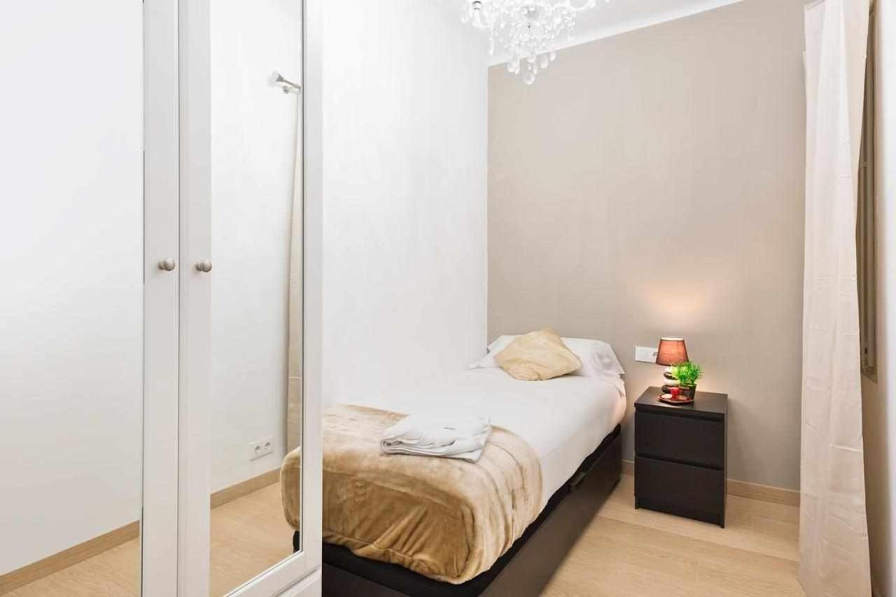 Apartment Eduardo Βαρκελώνη Εξωτερικό φωτογραφία